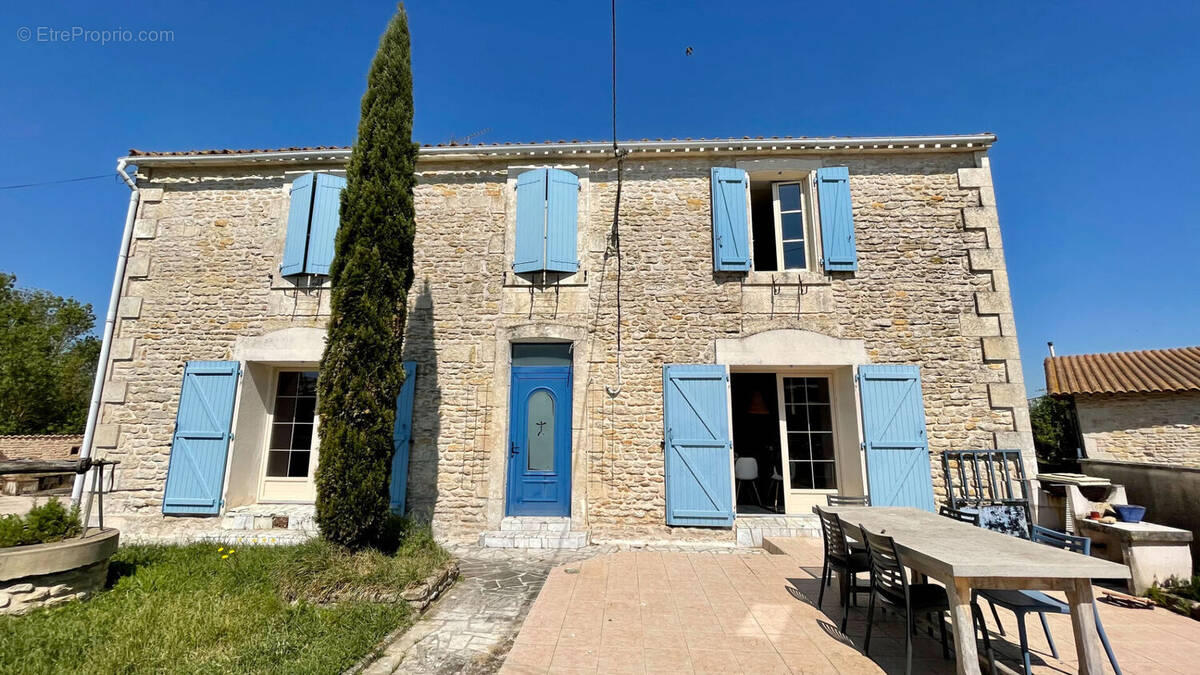 Maison à COULON