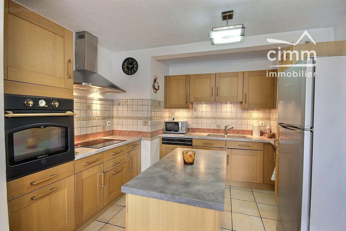 Appartement 78 m² à Sallanches  - photo 3
