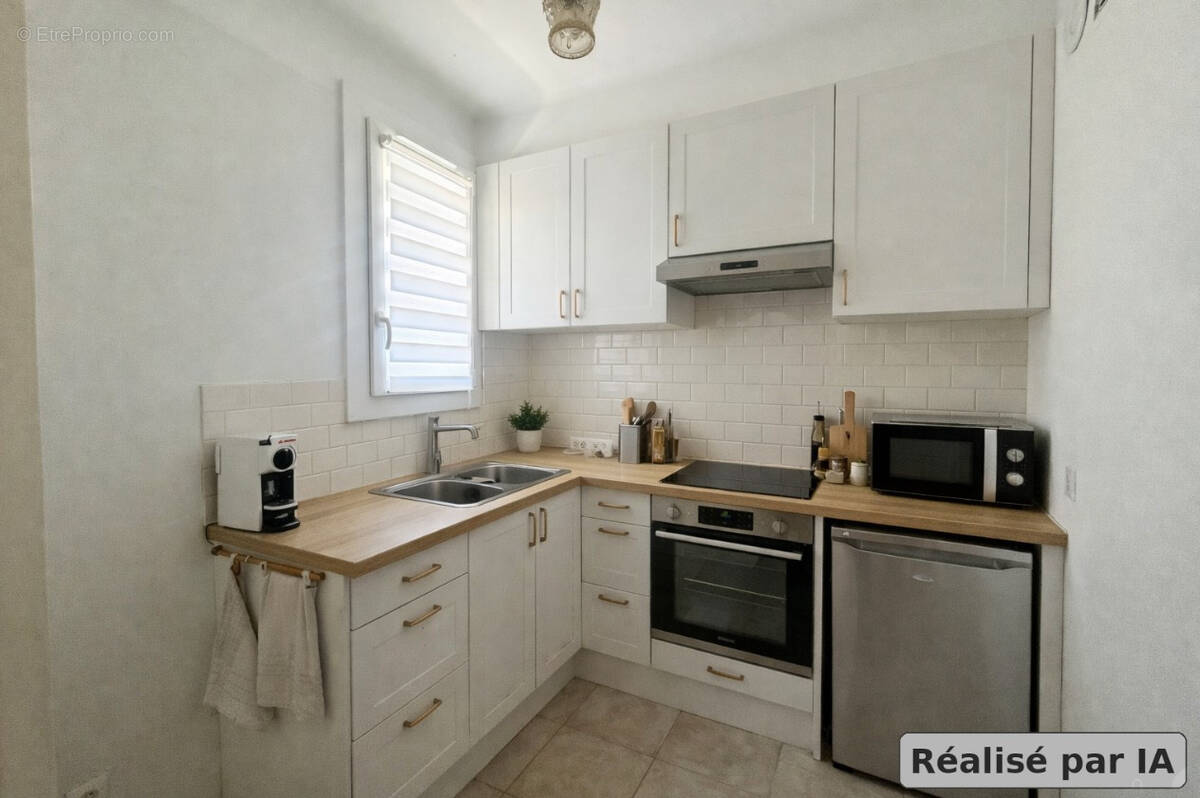 Appartement à SIX-FOURS-LES-PLAGES