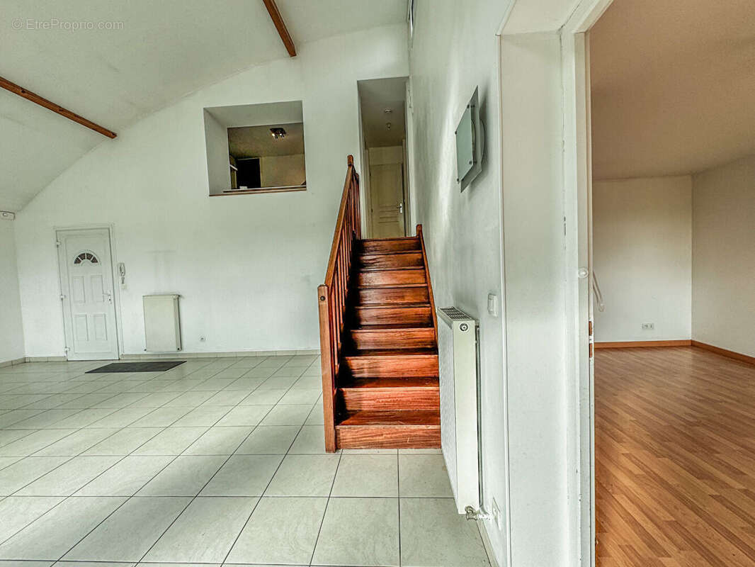 Maison à MONT-SAINT-AIGNAN