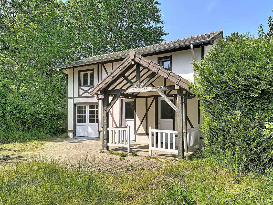 Maison à VARAVILLE
