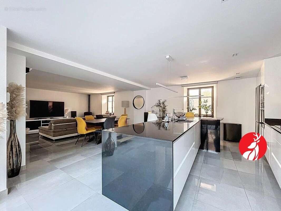 Maison à MOIGNY-SUR-ECOLE