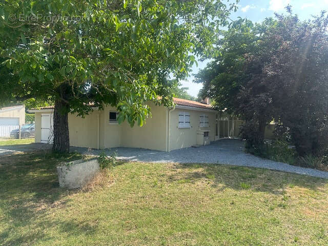 Maison à QUEYRAC