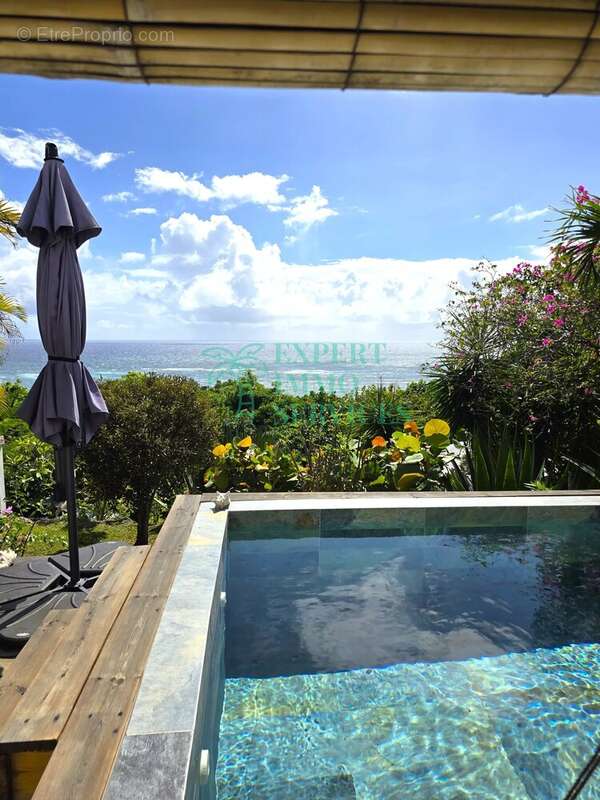 Maison à CAPESTERRE-DE-MARIE-GALANTE