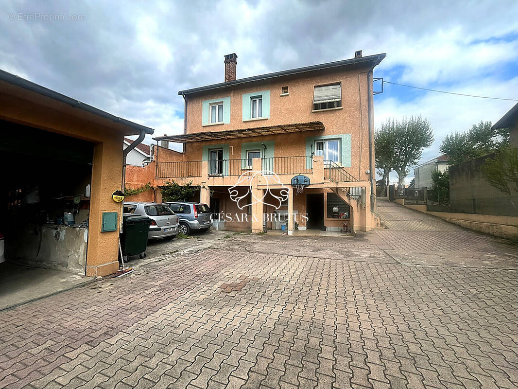 Appartement à ROUSSILLON