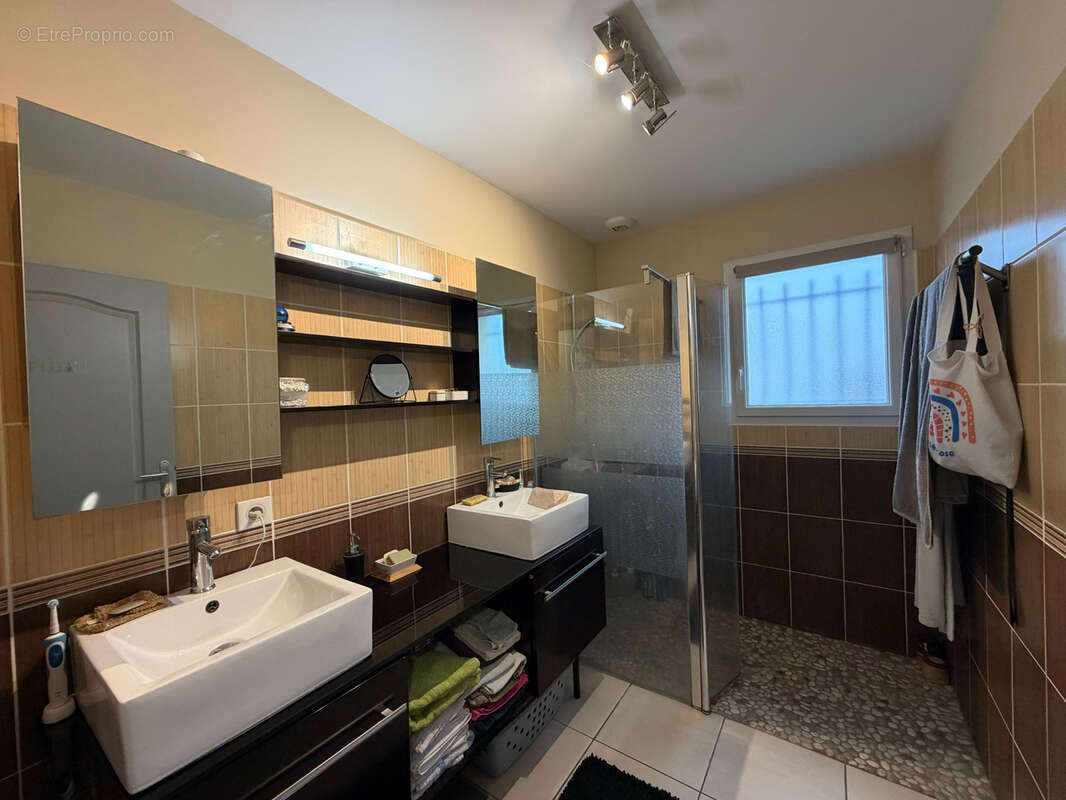 Maison à SAINTE-MARIE-DE-GOSSE