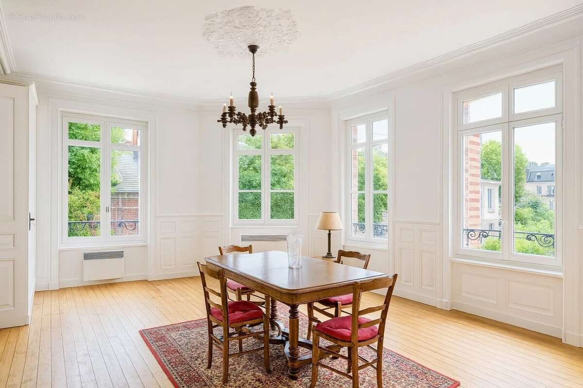 Appartement à TROUVILLE-SUR-MER