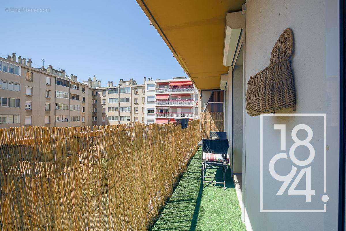 Appartement à MARSEILLE-7E