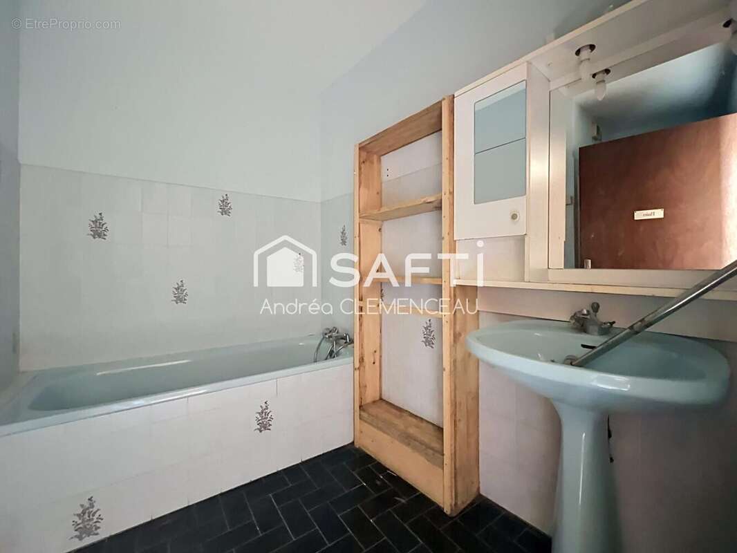 Photo 5 - Maison à BOURG