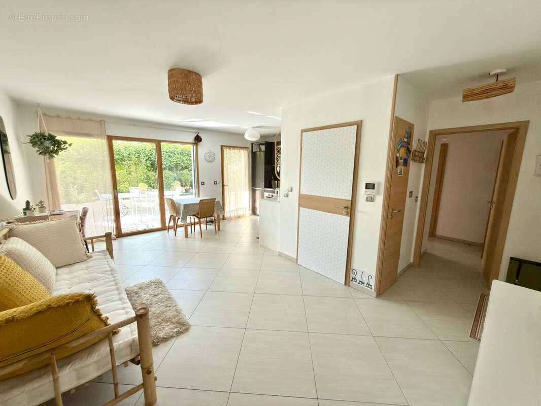 Appartement à DIVONNE-LES-BAINS