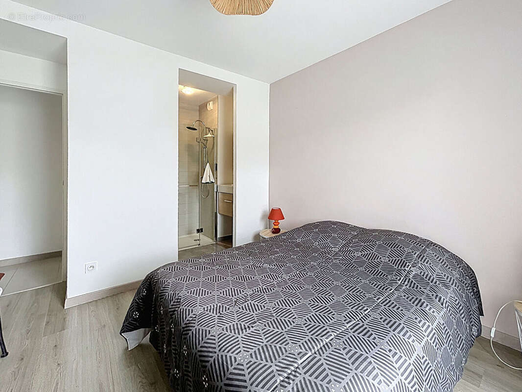 Maison à LE TOUR-DU-PARC