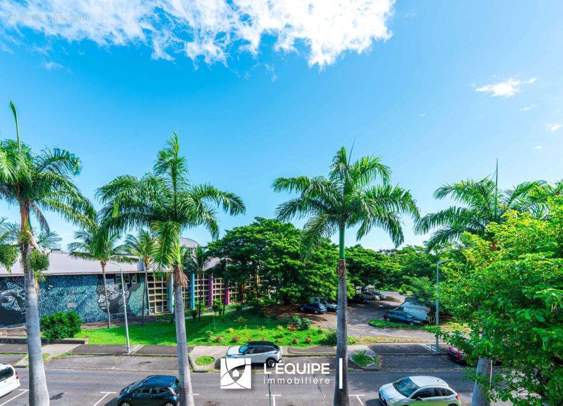 Appartement à SAINT-DENIS