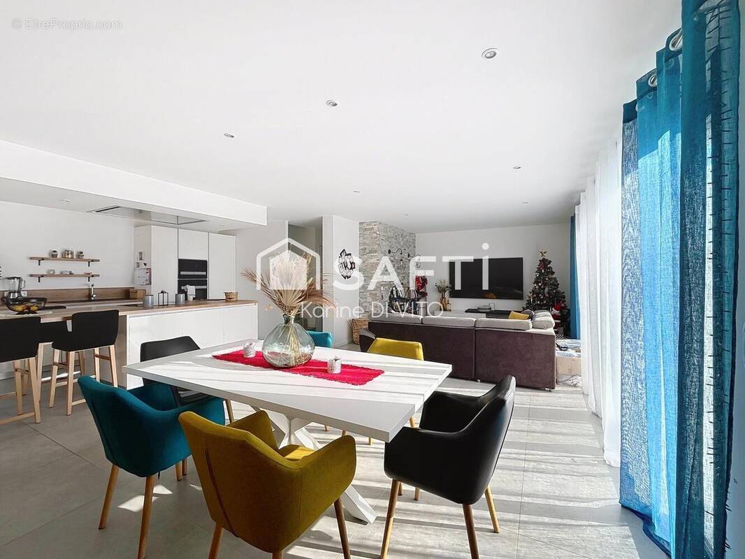 Photo 1 - Maison à PUGET-SUR-ARGENS