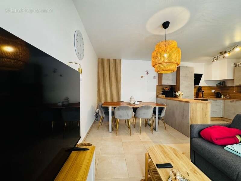 Appartement à COGOLIN