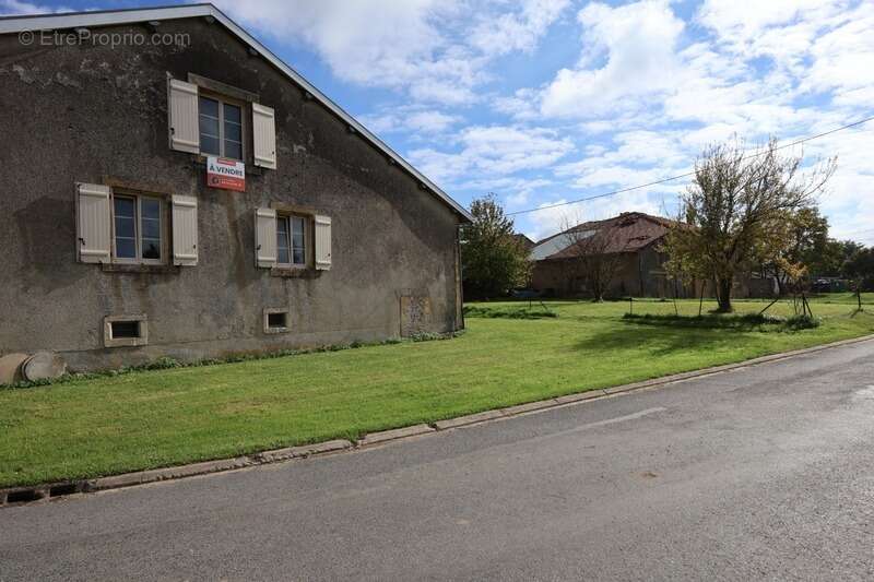 Maison à PEUVILLERS