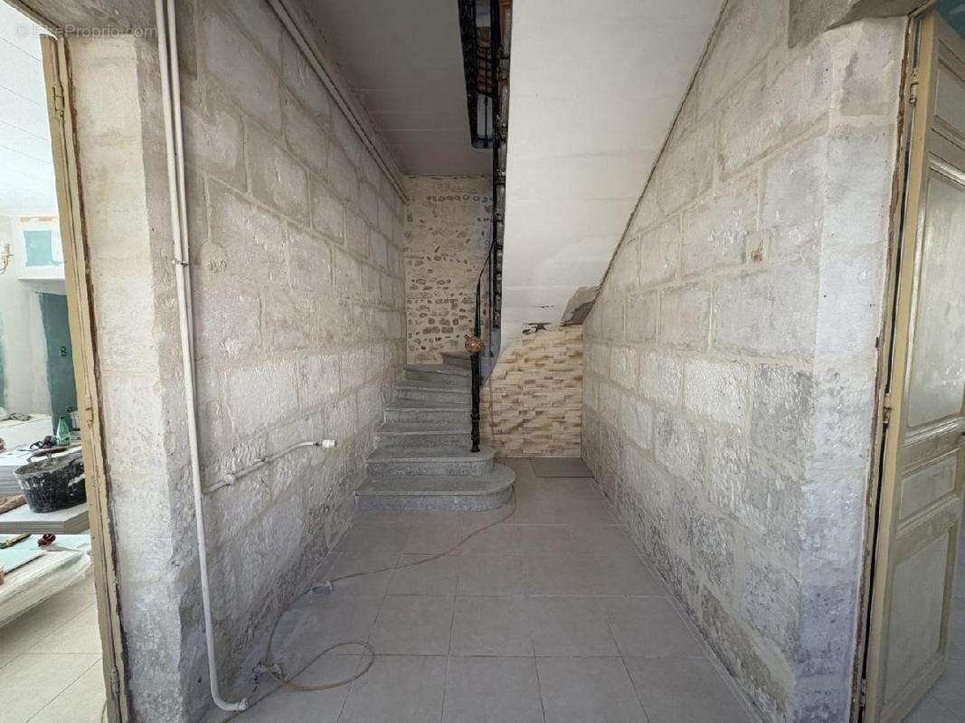 Maison à REDESSAN
