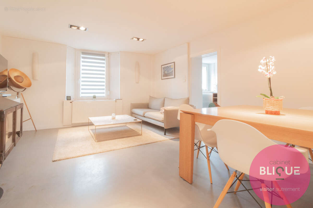 Maison à JALLAUCOURT