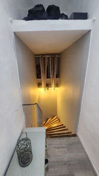 Auriol - maison jumelée T3  de 70m² - vente urgente - cause - Maison à AURIOL