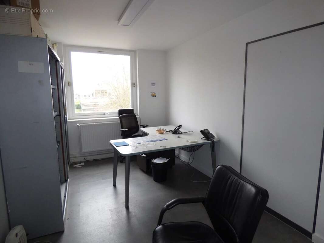 Commerce à COURCOURONNES