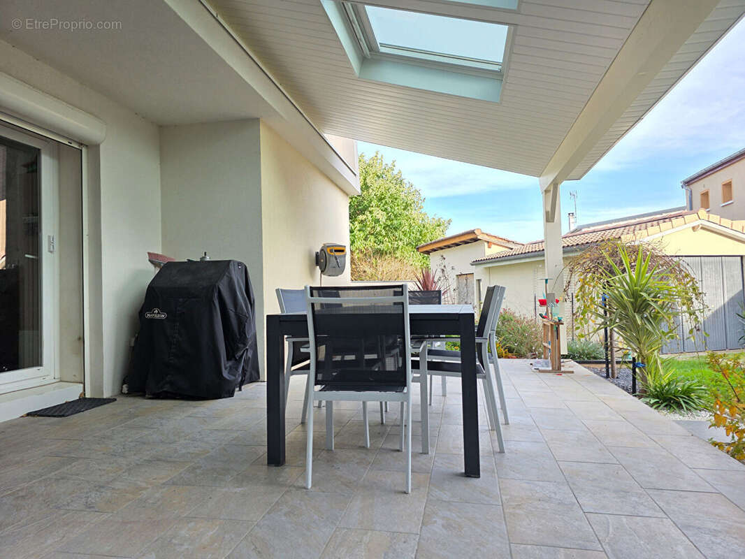 Maison à ROMANS-SUR-ISERE