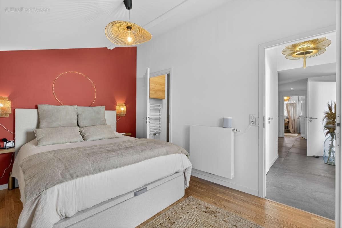 Appartement à CHALLES-LES-EAUX