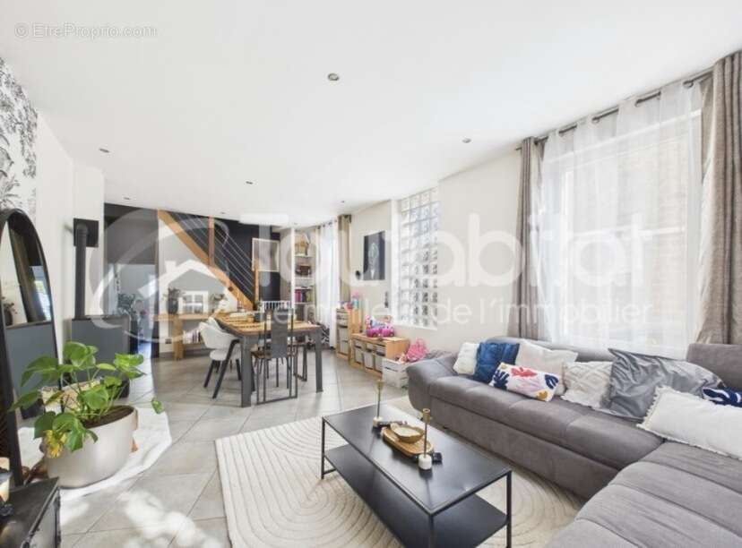 Maison à CHARLEVILLE-MEZIERES