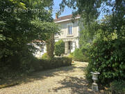 Maison à SAINT-LEON-SUR-L'ISLE