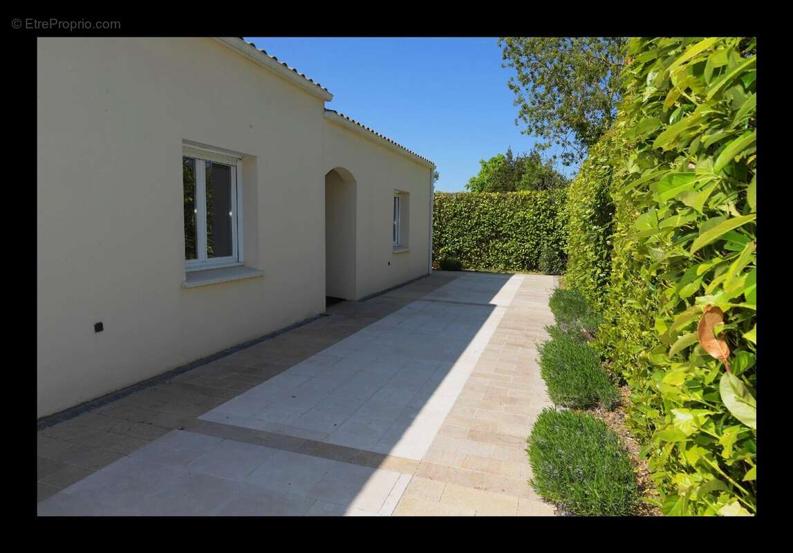 Maison à LE GUE-D&#039;ALLERE