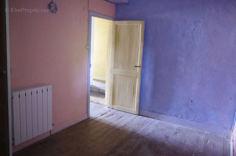 Maison à VIC-FEZENSAC