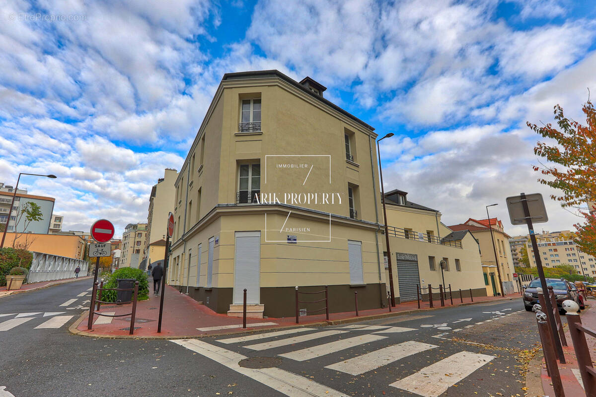 Appartement à CHARENTON-LE-PONT