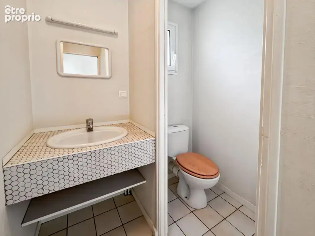 Clos chassaing /magnifique maison de ville / 5 chambres/ 3 sdb / jardin plat + terrasses/ garage et grand stationnement - photo 12