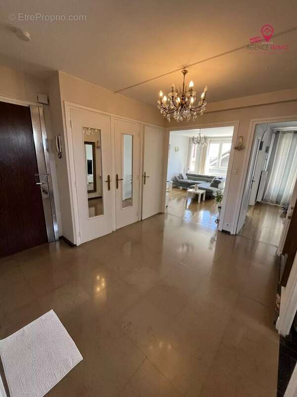 Appartement à VENISSIEUX