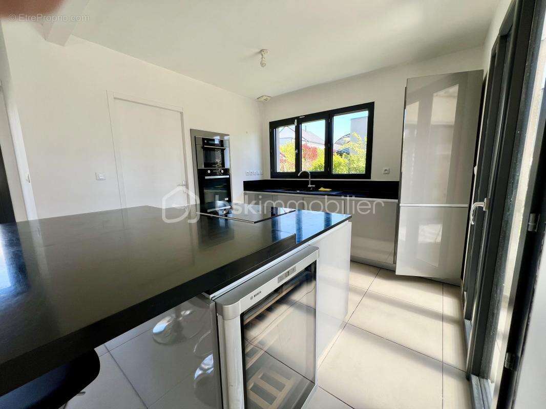 Bezannes Maison indépendante et récente de 153 m2 type 6 avec jardin - photo 6