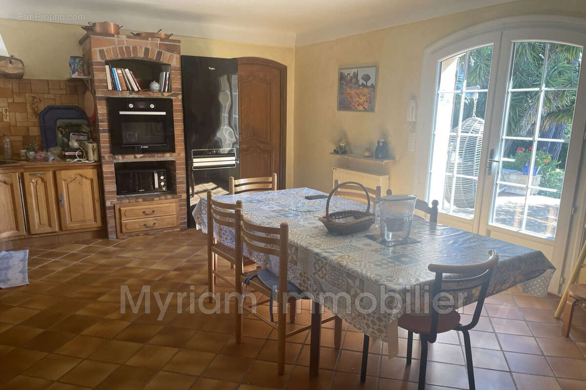 Maison à PEYMEINADE