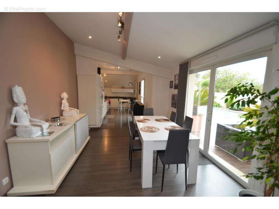 Maison à SAINT-DENIS-DE-PILE