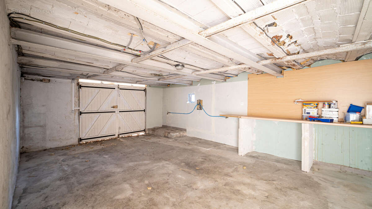 Maison à MONTELIMAR