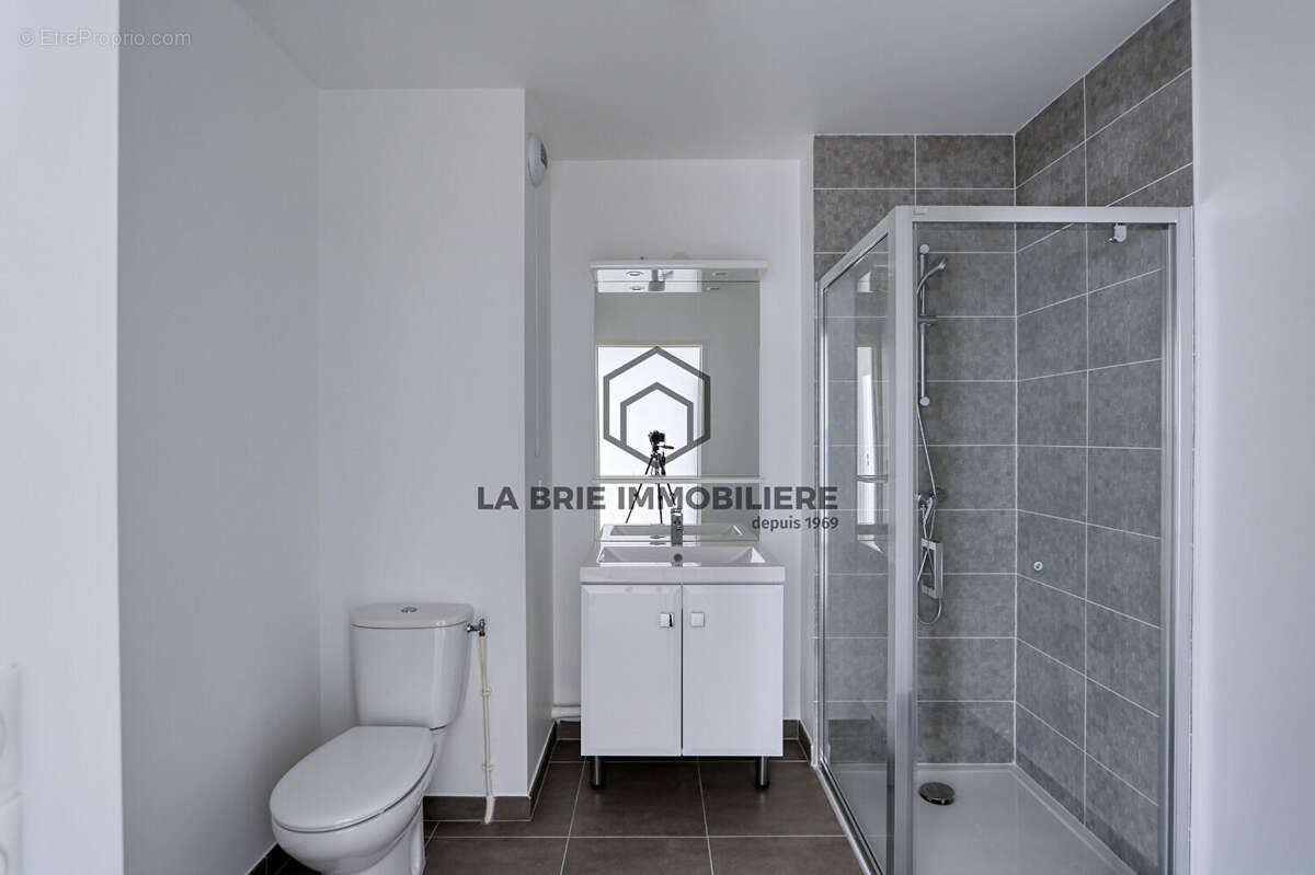 Appartement à CHENNEVIERES-SUR-MARNE