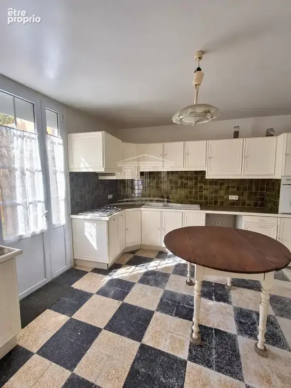 Maison 10 pièces 240 m² à vendre à Sorgues (84700) - photo 4