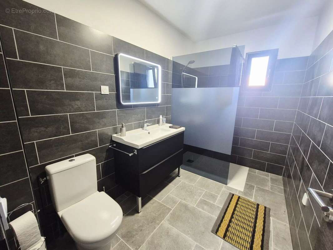 Maison à LE CANNET-DES-MAURES