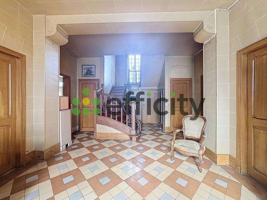 Maison à LUMIGNY-NESLES-ORMEAUX