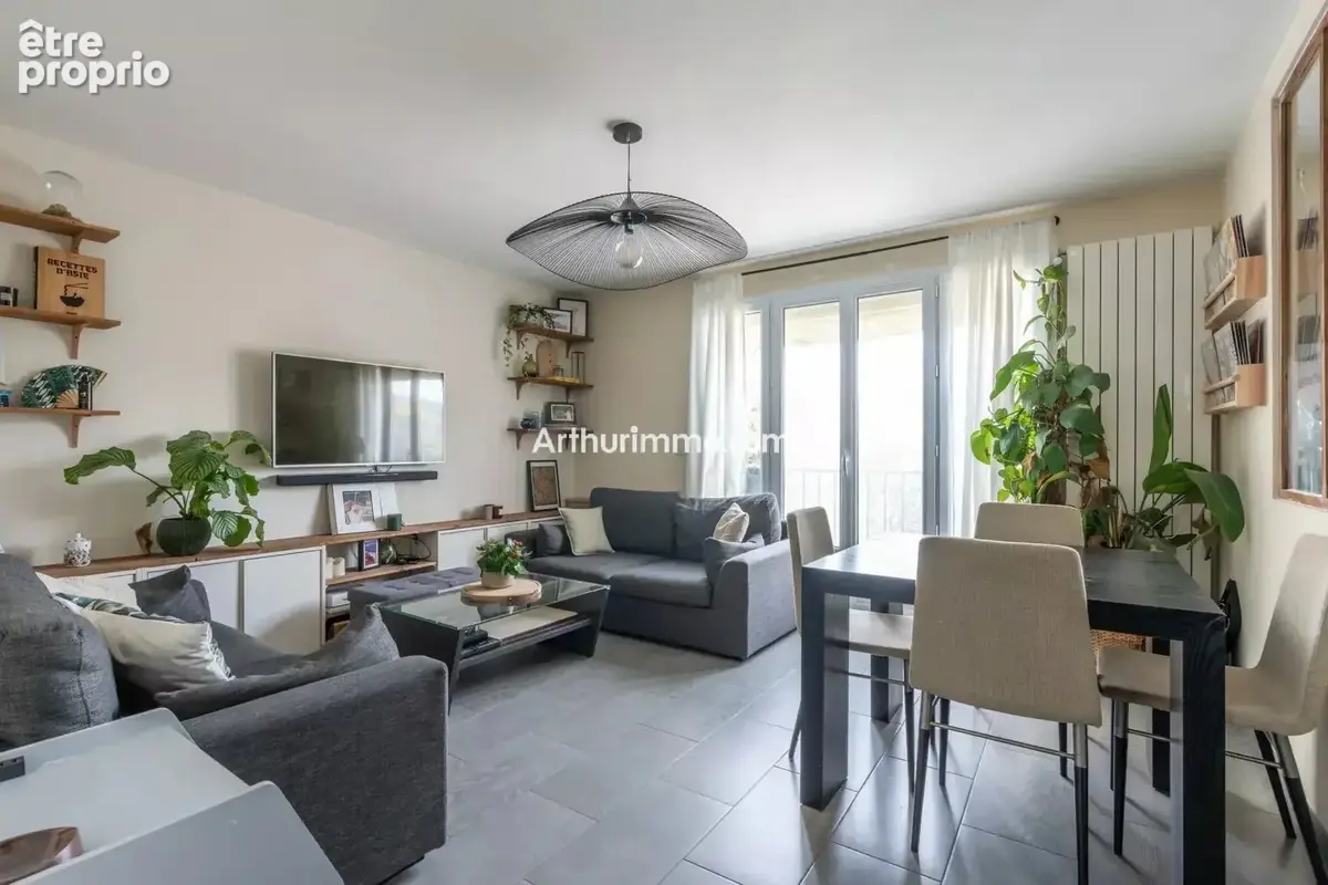 Photo Appartement à Sucy-En-Brie au prix de 232 500€