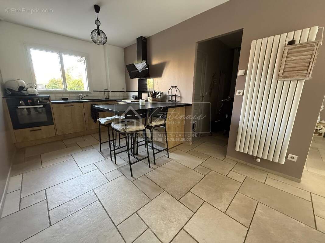 Maison à MILLY-LA-FORET