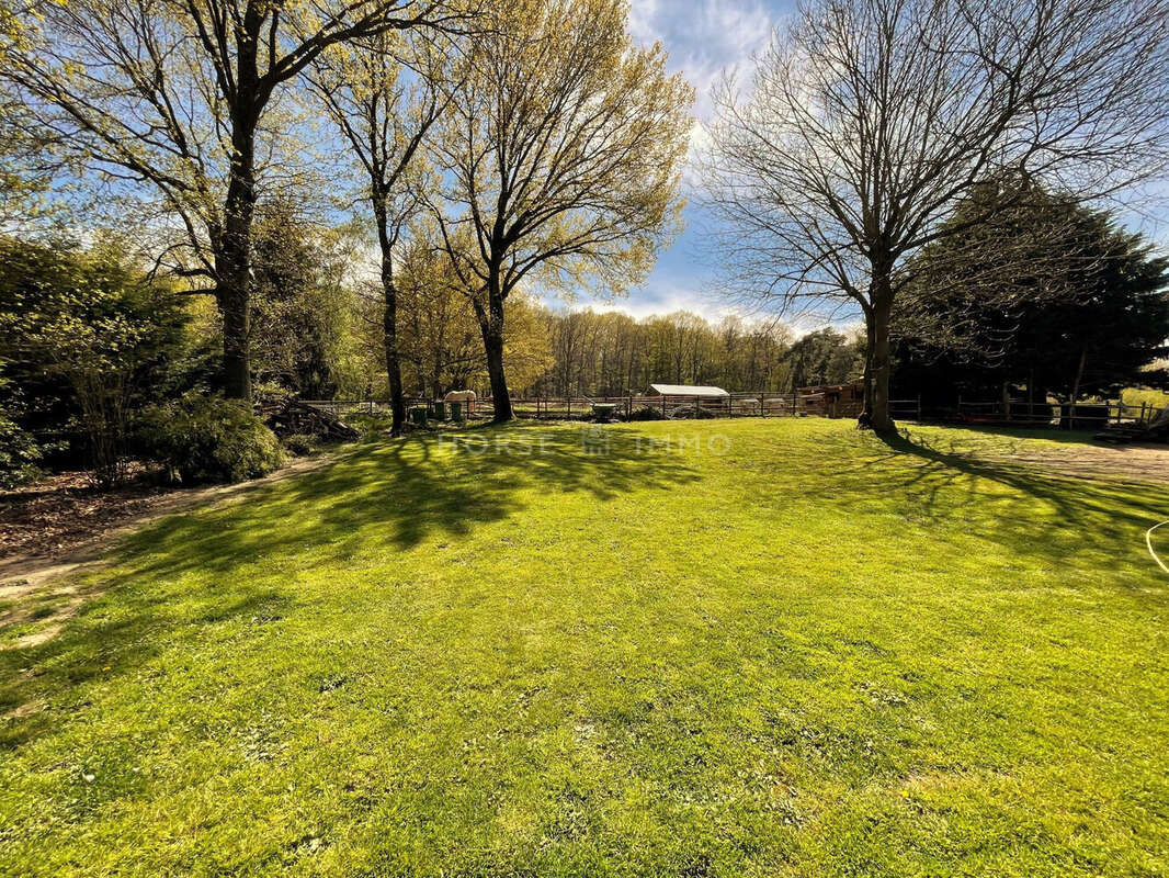 Maison 161 m² à Versailles  - photo 2