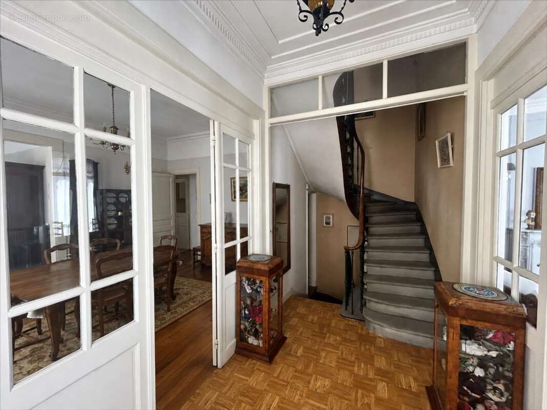Maison 220 m² à Reims  - photo 17