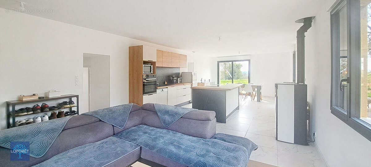 Maison à SAINT-ELLIER-DU-MAINE