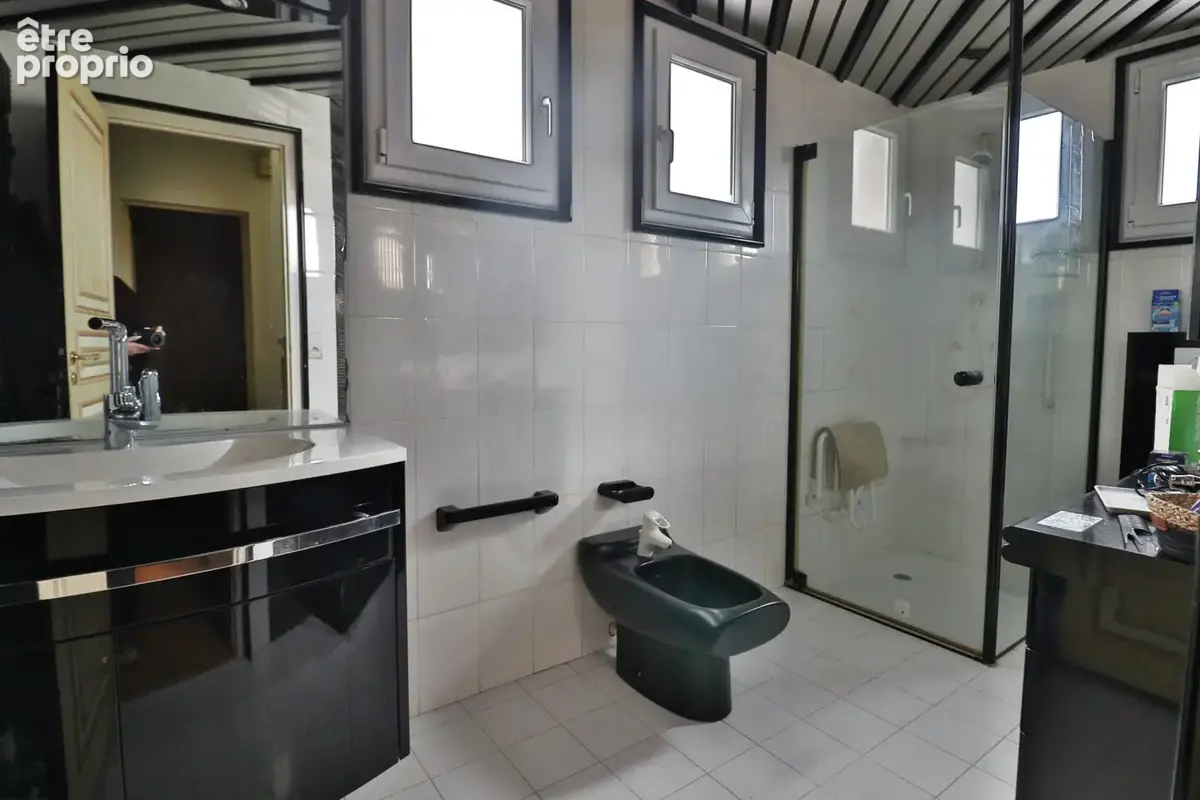 Ensemble immobilier à Sainte-Savine - photo 8