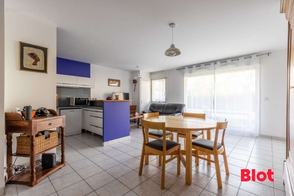 Appartement à CHAVAGNE