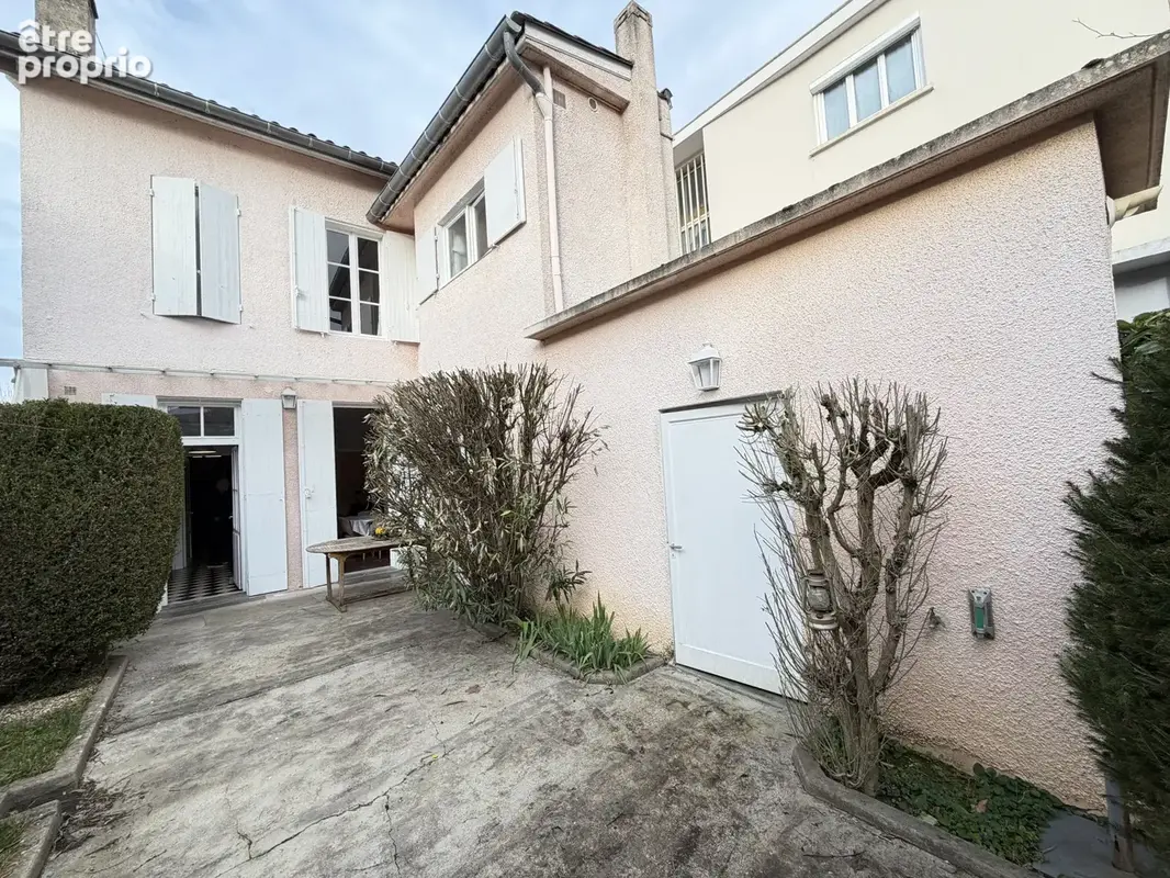Agen centre - maison de ville avec atelier et beau jardin - photo 6