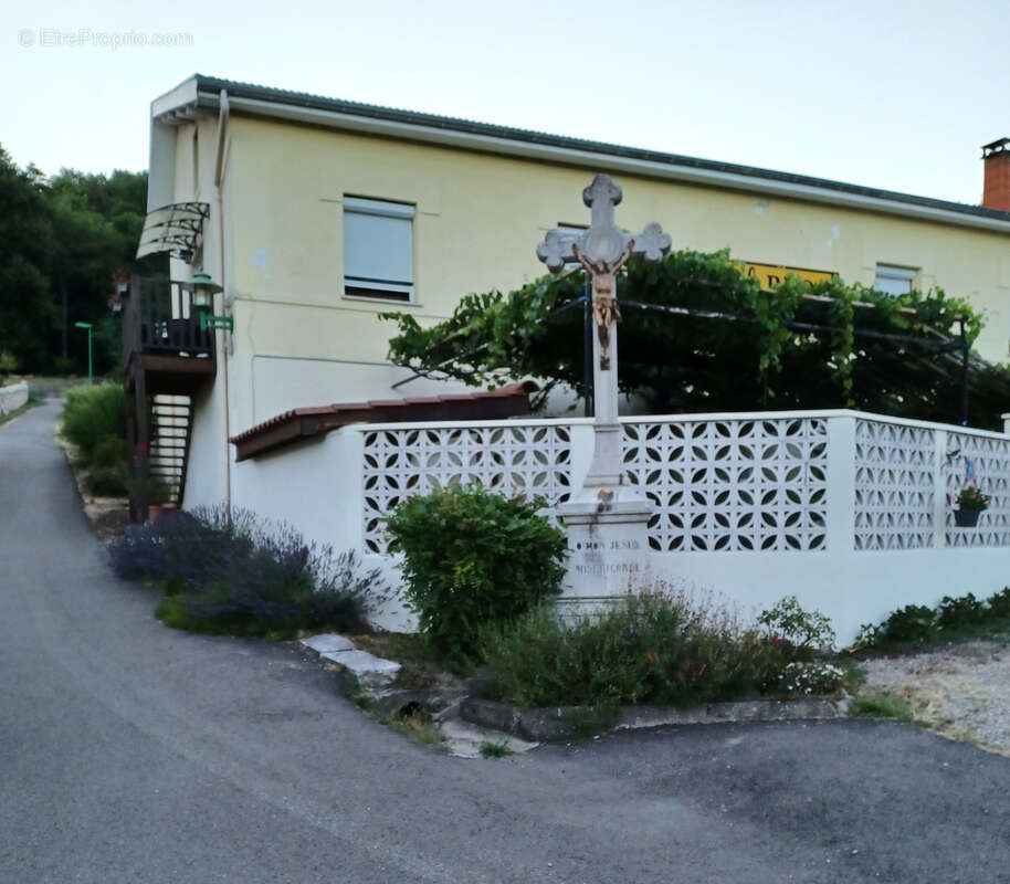 Maison à LENS-LESTANG