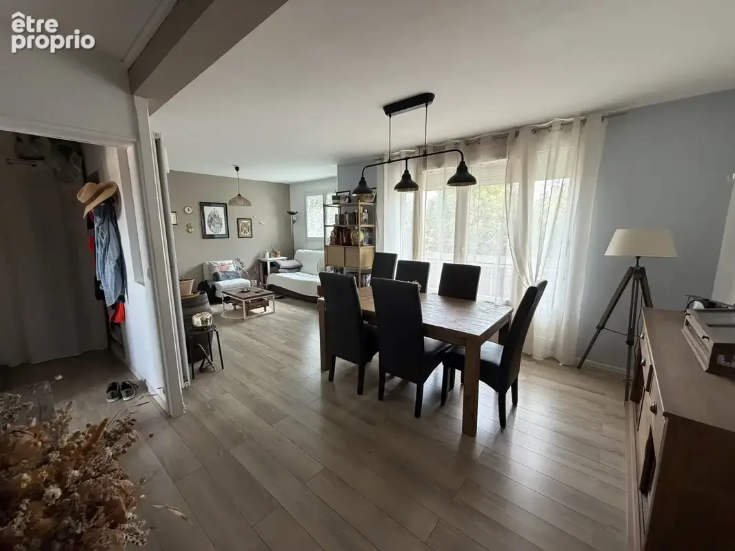 Appartement à TINQUEUX